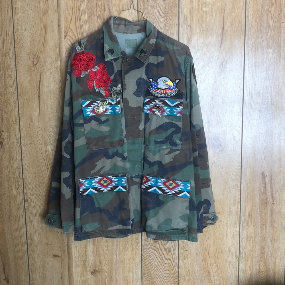 Very cute camo jacket with patches and fringe